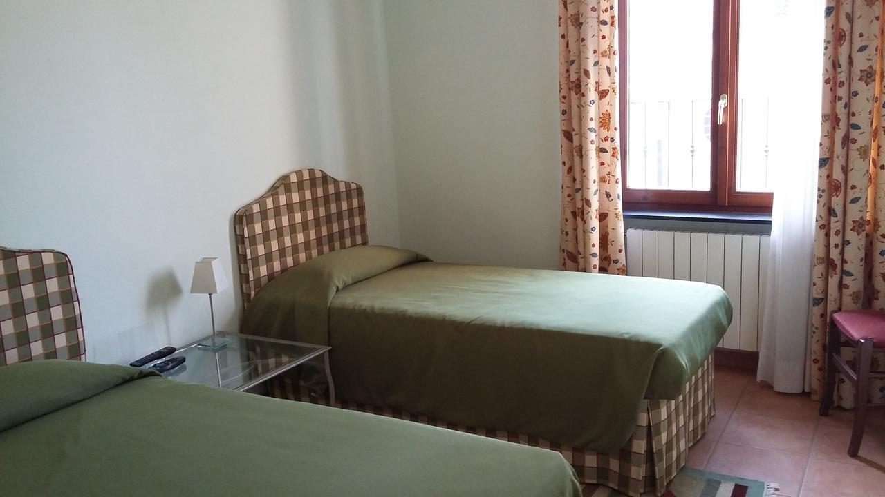 Locanda San Rocco Tassarolo Exteriör bild